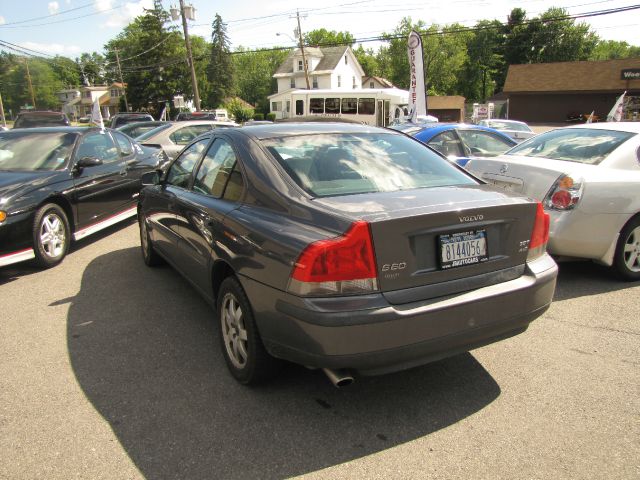2004 Volvo S60 LS - Z71