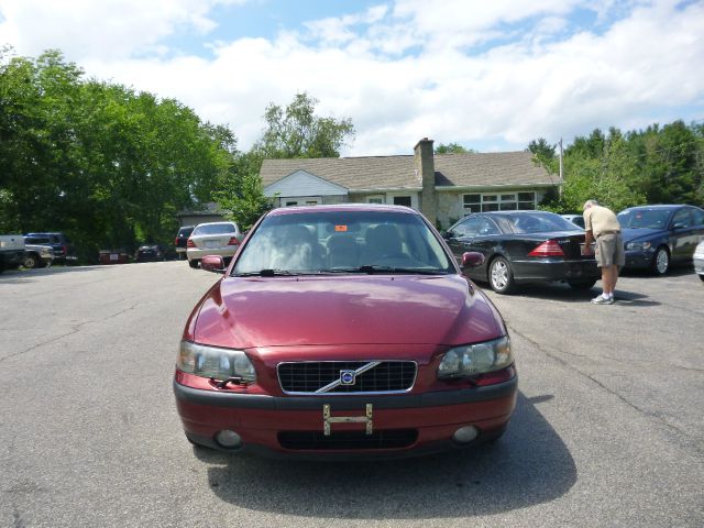2004 Volvo S60 4WD 4dr Sport