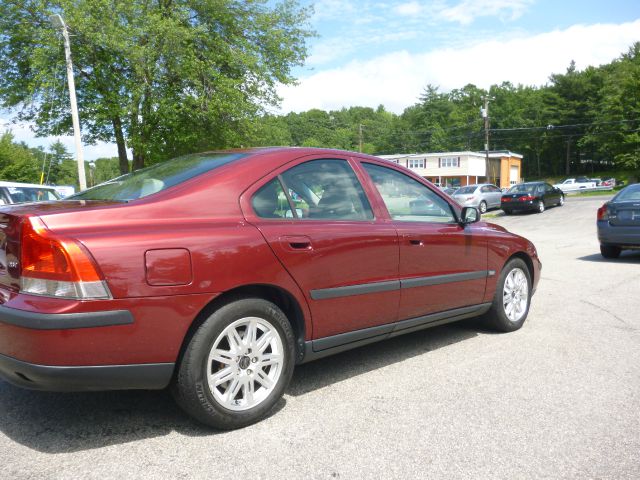 2004 Volvo S60 4WD 4dr Sport