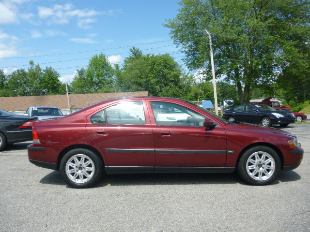 2004 Volvo S60 4WD 4dr Sport