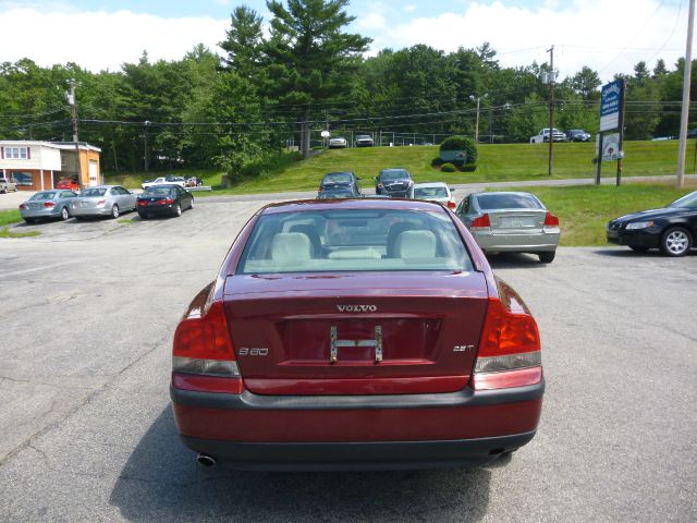 2004 Volvo S60 4WD 4dr Sport