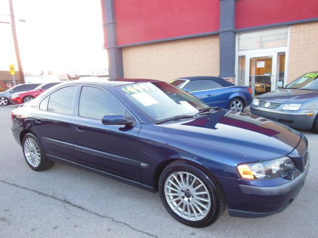 2004 Volvo S60 4WD 4dr Sport