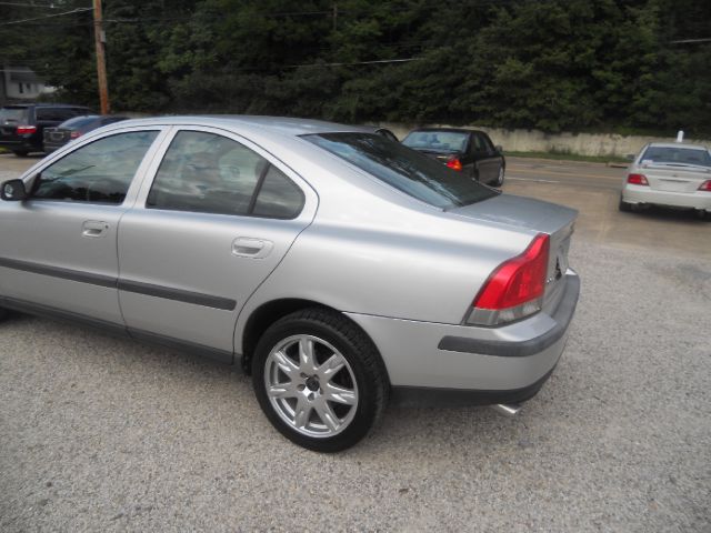 2004 Volvo S60 Sport 4x4 SUV