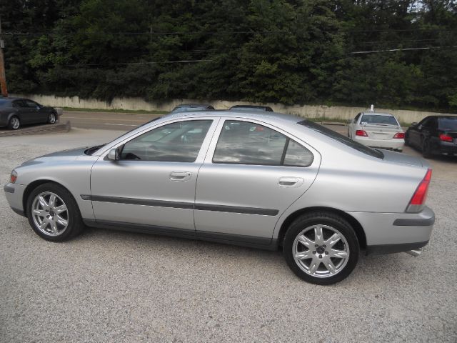 2004 Volvo S60 Sport 4x4 SUV