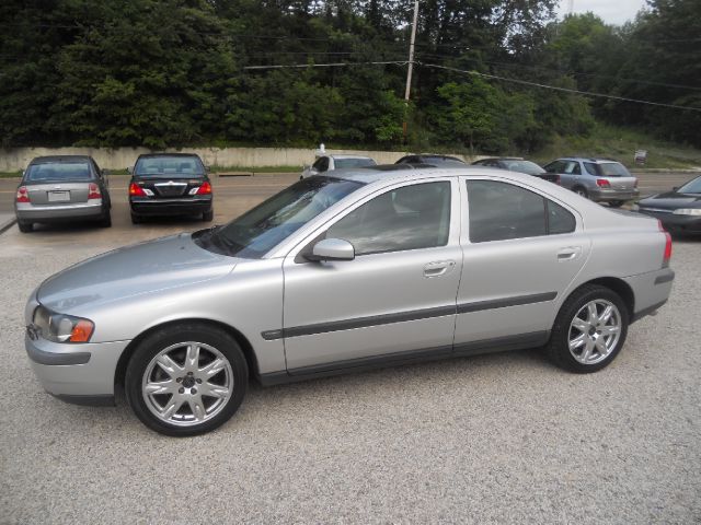 2004 Volvo S60 Sport 4x4 SUV