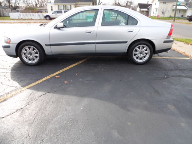 2004 Volvo S60 4WD 4dr Sport