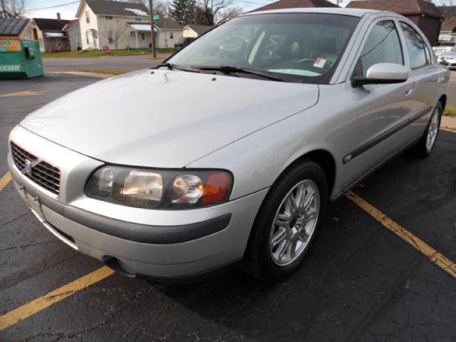 2004 Volvo S60 4WD 4dr Sport