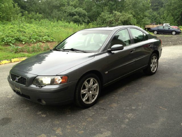 2004 Volvo S60 Sport 4x4 SUV