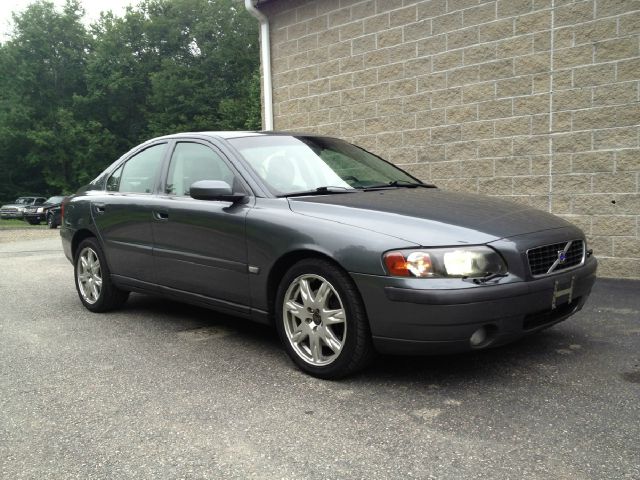 2004 Volvo S60 Sport 4x4 SUV