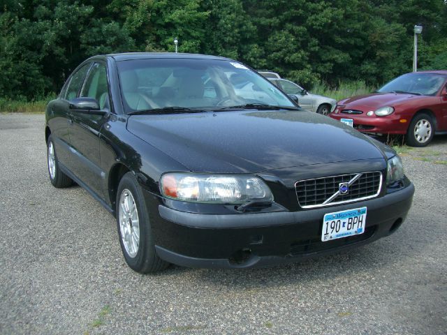 2004 Volvo S60 4WD 4dr Sport