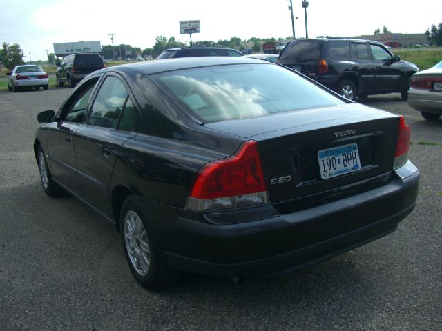 2004 Volvo S60 4WD 4dr Sport