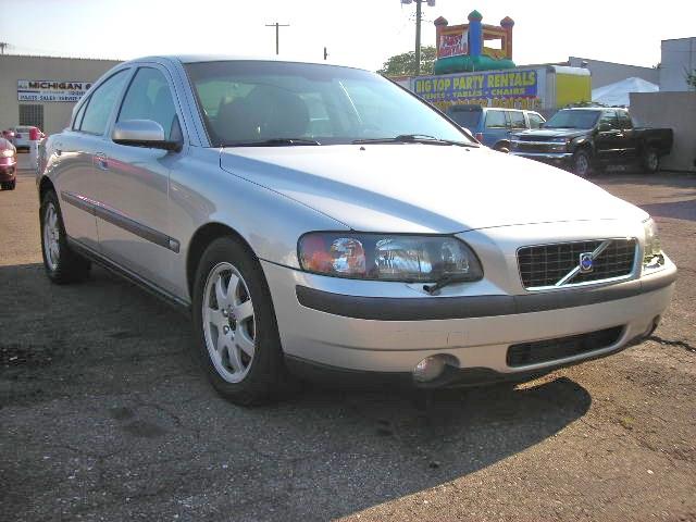 2004 Volvo S60 Sport 4x4 SUV