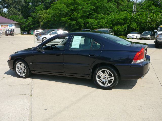 2005 Volvo S60 Sport 4x4 SUV