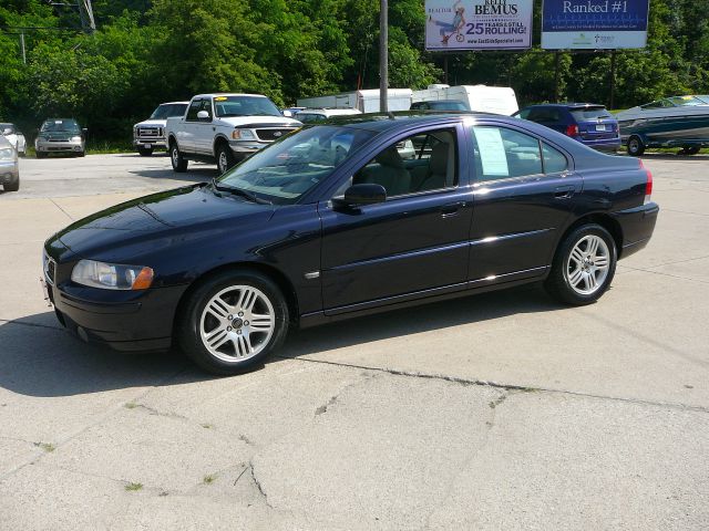 2005 Volvo S60 Sport 4x4 SUV