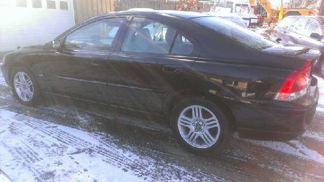 2005 Volvo S60 Sport 4x4 SUV