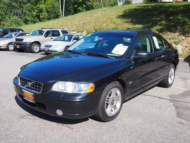 2005 Volvo S60 4WD 4dr Sport