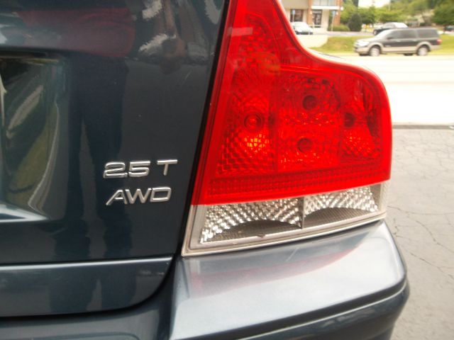 2005 Volvo S60 Sport 4x4 SUV
