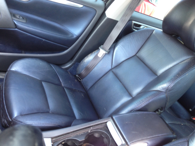 2005 Volvo S60 W/leather
