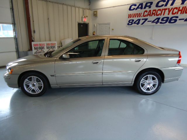 2005 Volvo S60 Sport 4x4 SUV