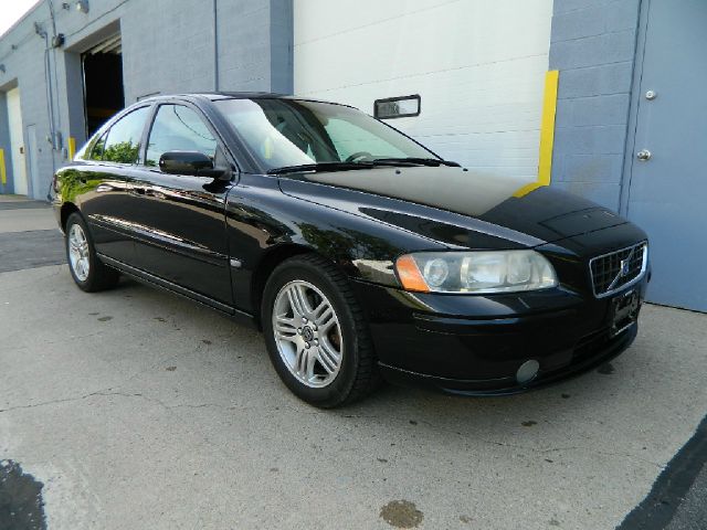 2005 Volvo S60 Sport 4x4 SUV