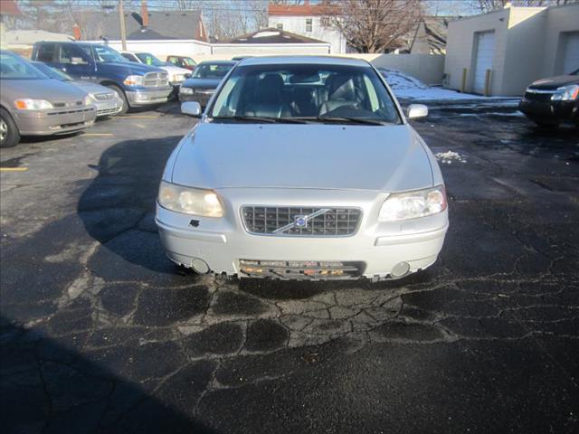 2005 Volvo S60 4WD 4dr Sport