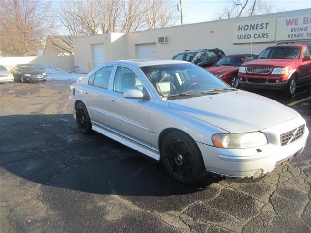 2005 Volvo S60 4WD 4dr Sport