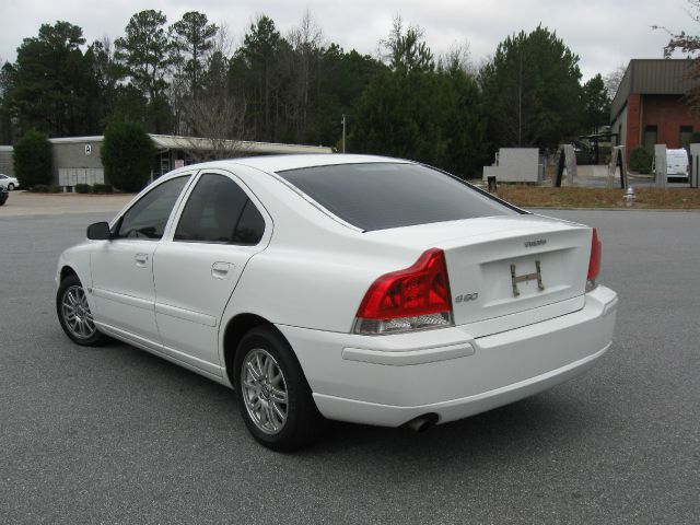 2005 Volvo S60 4WD 4dr Sport