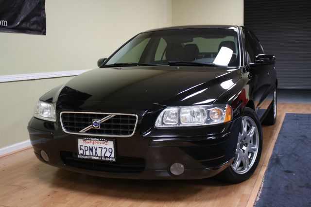 2005 Volvo S60 4WD 4dr Sport