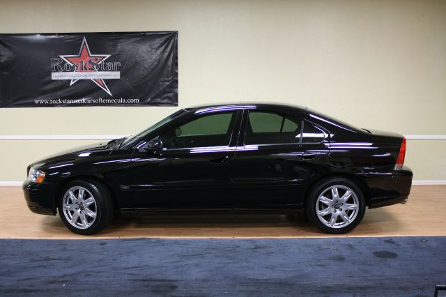 2005 Volvo S60 4WD 4dr Sport