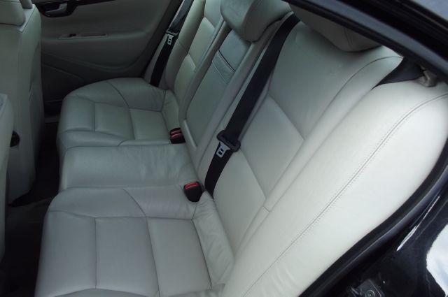 2005 Volvo S60 4WD 4dr Sport