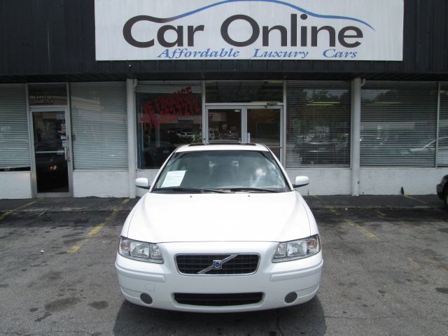 2005 Volvo S60 4WD 4dr Sport