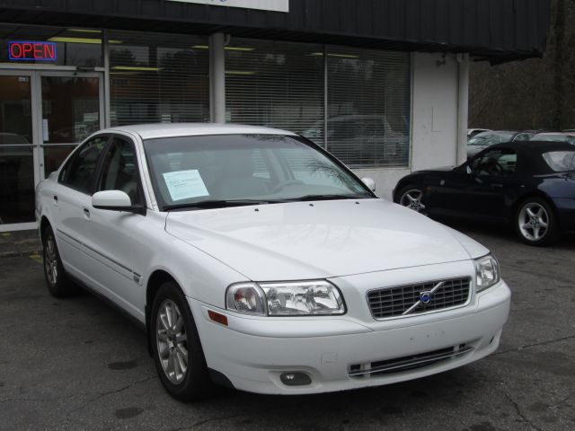 2005 Volvo S60 4WD 4dr Sport