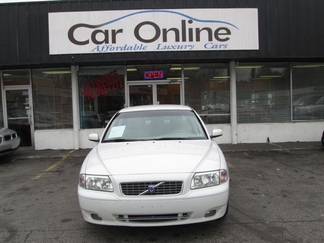 2005 Volvo S60 4WD 4dr Sport