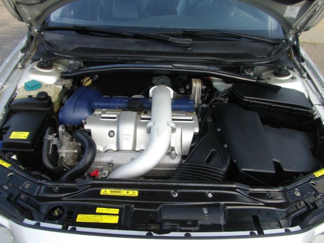 2005 Volvo S60 W/leather