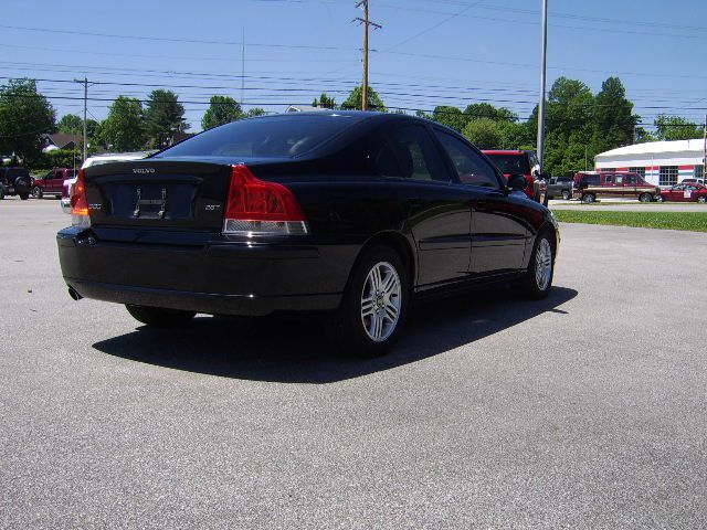 2006 Volvo S60 4WD 4dr Sport