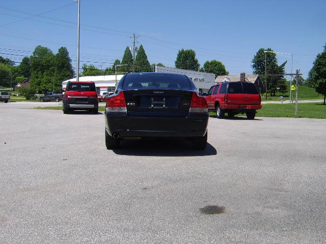 2006 Volvo S60 4WD 4dr Sport