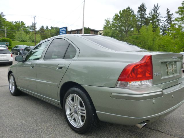 2007 Volvo S60 4WD 4dr Sport