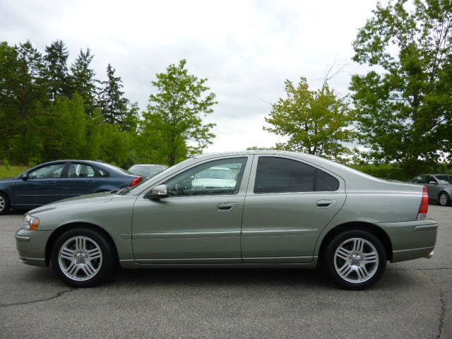 2007 Volvo S60 4WD 4dr Sport