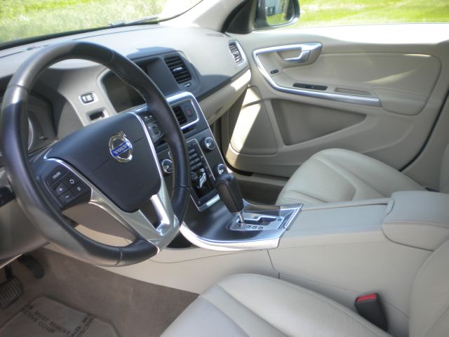 2012 Volvo S60 4X4 ED. Bauer EL