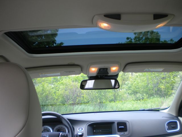 2012 Volvo S60 4X4 ED. Bauer EL