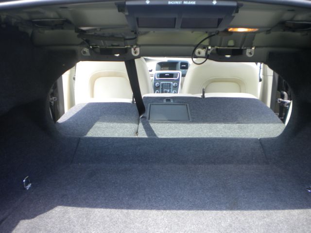 2012 Volvo S60 4X4 ED. Bauer EL