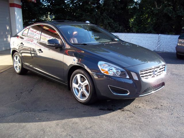 2012 Volvo S60 4X4 ED. Bauer EL