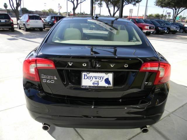2013 Volvo S60 Crew-short-ls-monroe Sport Truck-cap-4wd