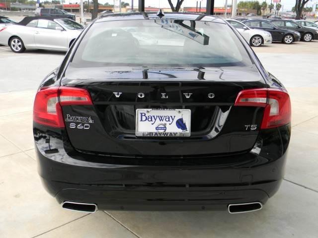 2014 Volvo S60 Crew-short-ls-monroe Sport Truck-cap-4wd