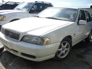 1998 Volvo S70 Base