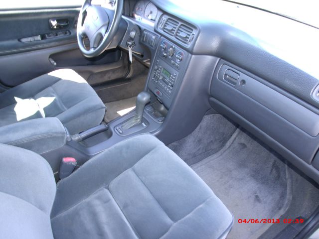 1998 Volvo S70 Base