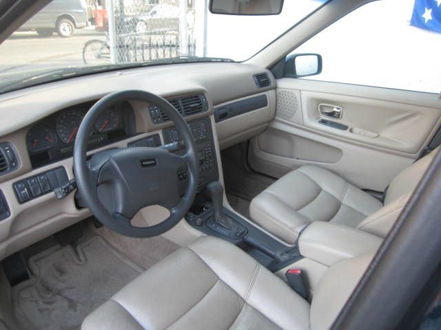 1998 Volvo S70 Loaded Up