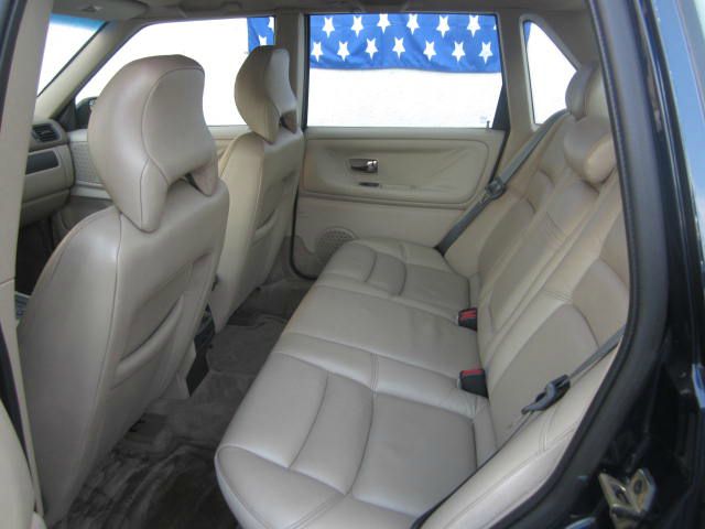1998 Volvo S70 Loaded Up