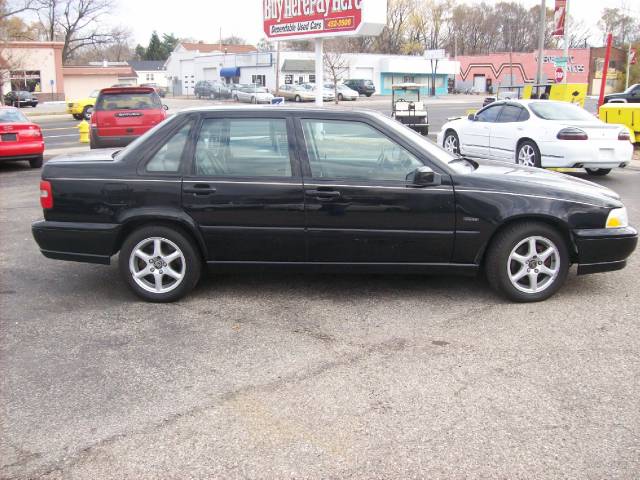 1998 Volvo S70 LS Special Value