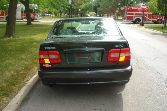 1998 Volvo S70 Base